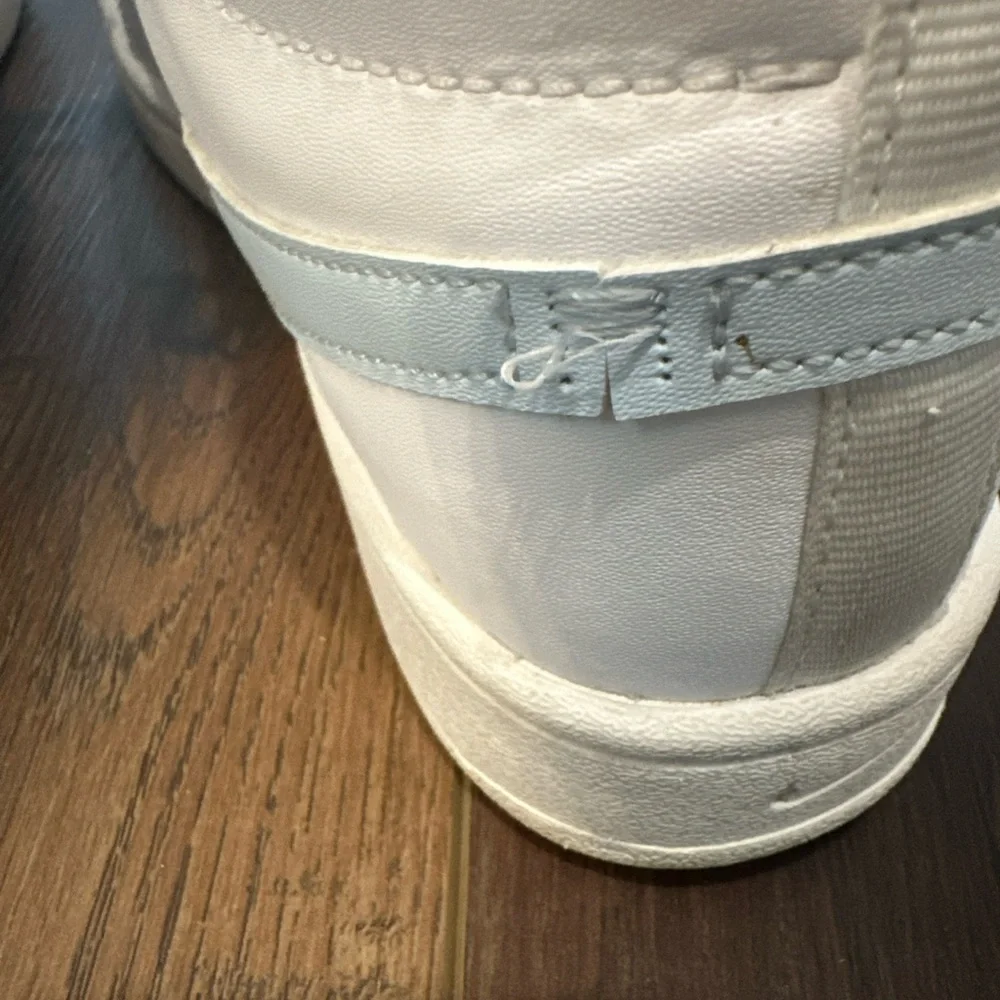 Nike Court Royale 2 Mid 'White Blue Tint' CT1725-106 2023 Women's US 8.5‎